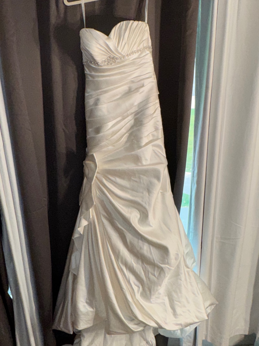 New David’s Bridal Wedding Dress Ivory Size 4 Ruched Satin Gown